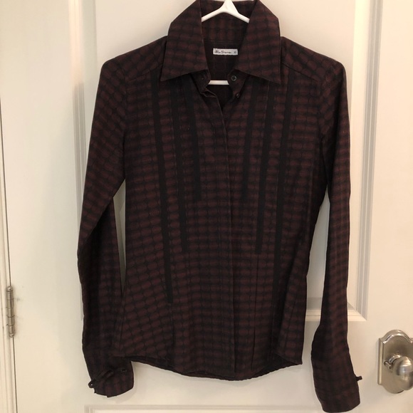 Ben Sherman fitted top with cute cuffs - Picture 2 of 10